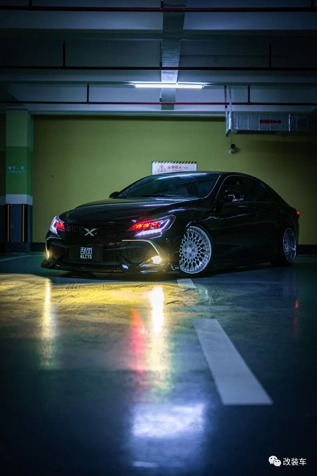 丰田锐志改低趴真实图片,丰田锐志低姿态改装的价格表