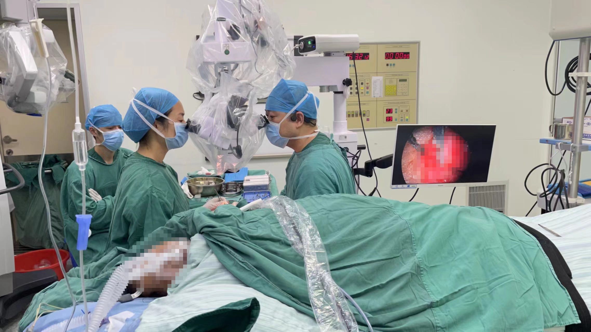 桂北首例|南溪山医院超显微手术成功治疗上肢淋巴水肿