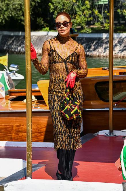 在意大利的年度电影庆典上看到所有的明星