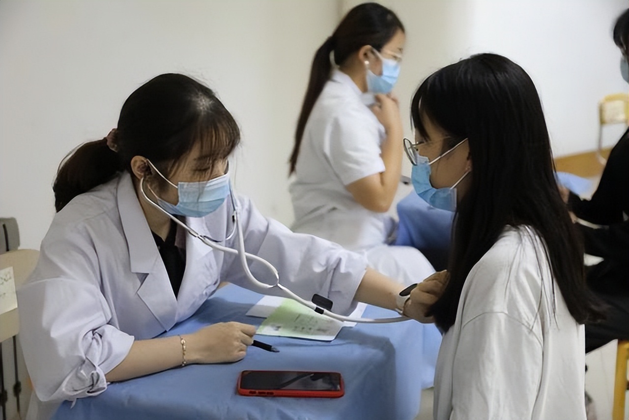 55岁男性体检应该检查哪些项目,体检一般检查哪些项目能预防癌症