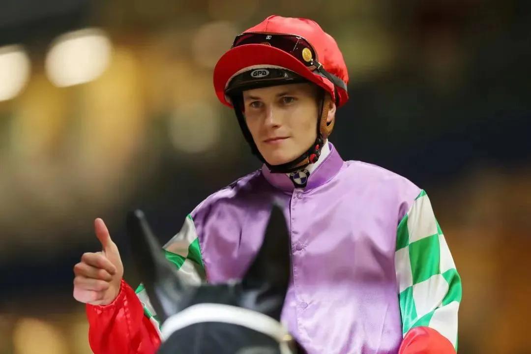 华将发亮～钟易礼谷草首胜蔡明绍力争参与《浪琴国际骑师锦标赛》