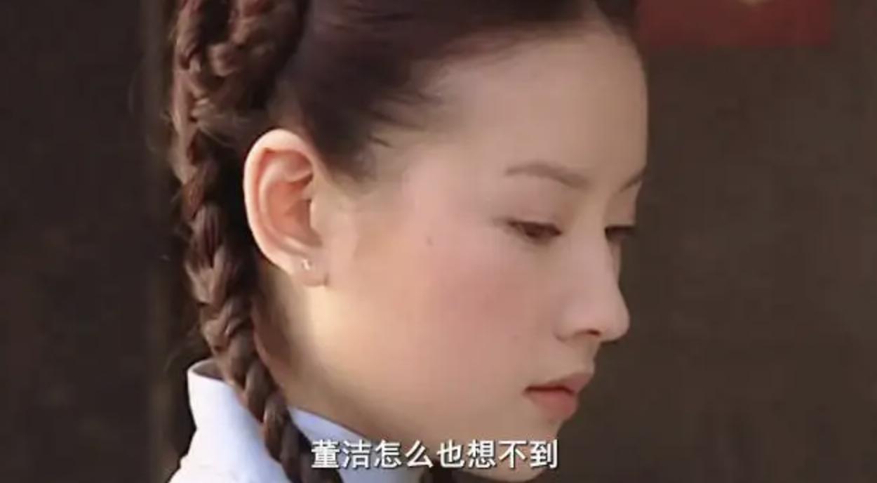 素颜是灾难，化妆是整容，这9位女明星的真实颜值，前后反差巨大