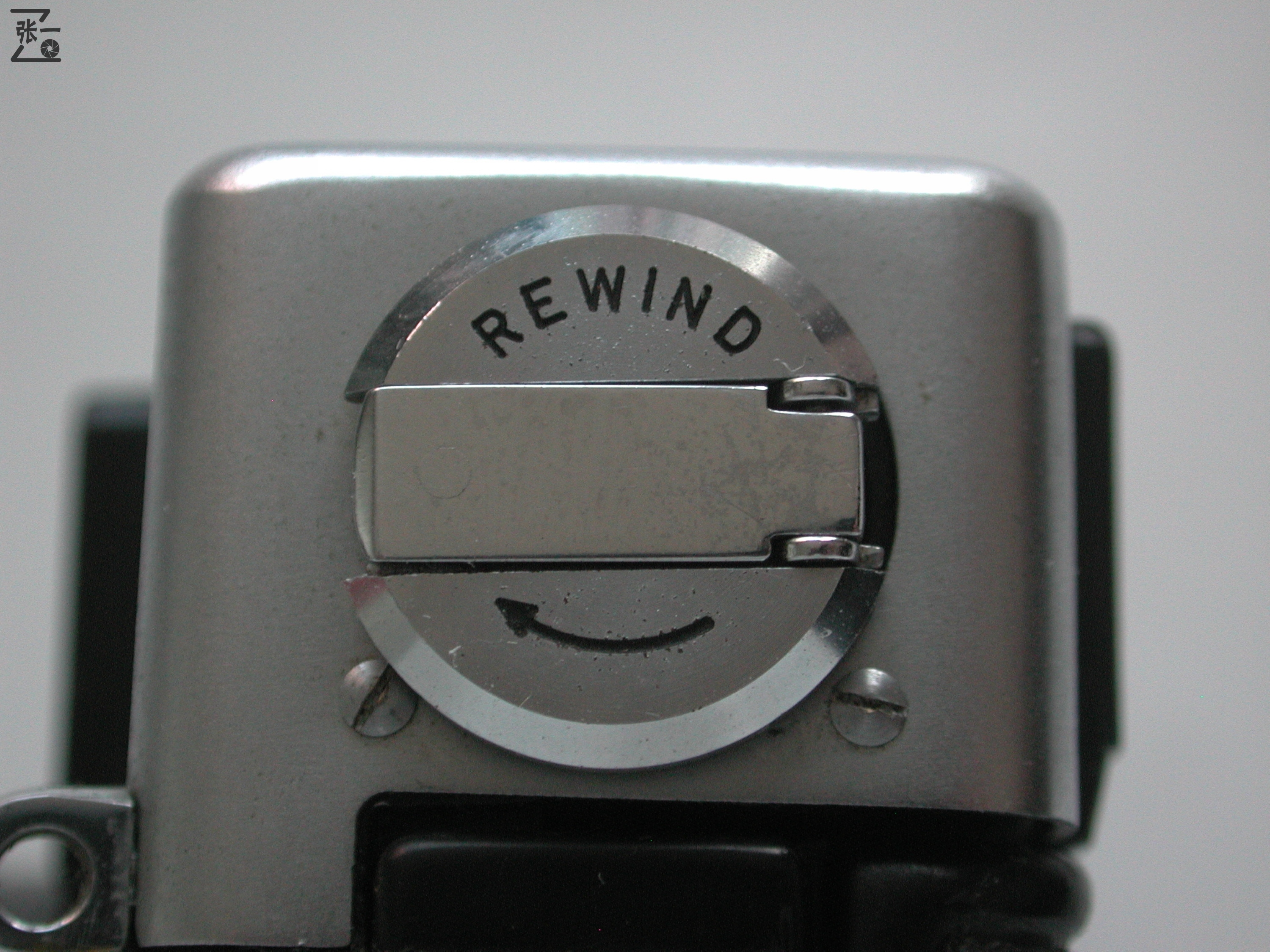 倒片旋钮在机身侧面的日本Fujica35Auto-M旁轴相机!1962年问世