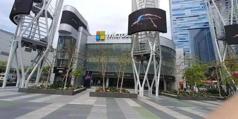 房企转型产业地产的机遇,商业地产新模式体育地产