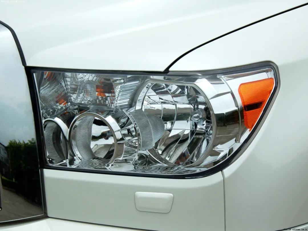 丰田红杉5.7升v8中东,18款丰田红杉二手车报价