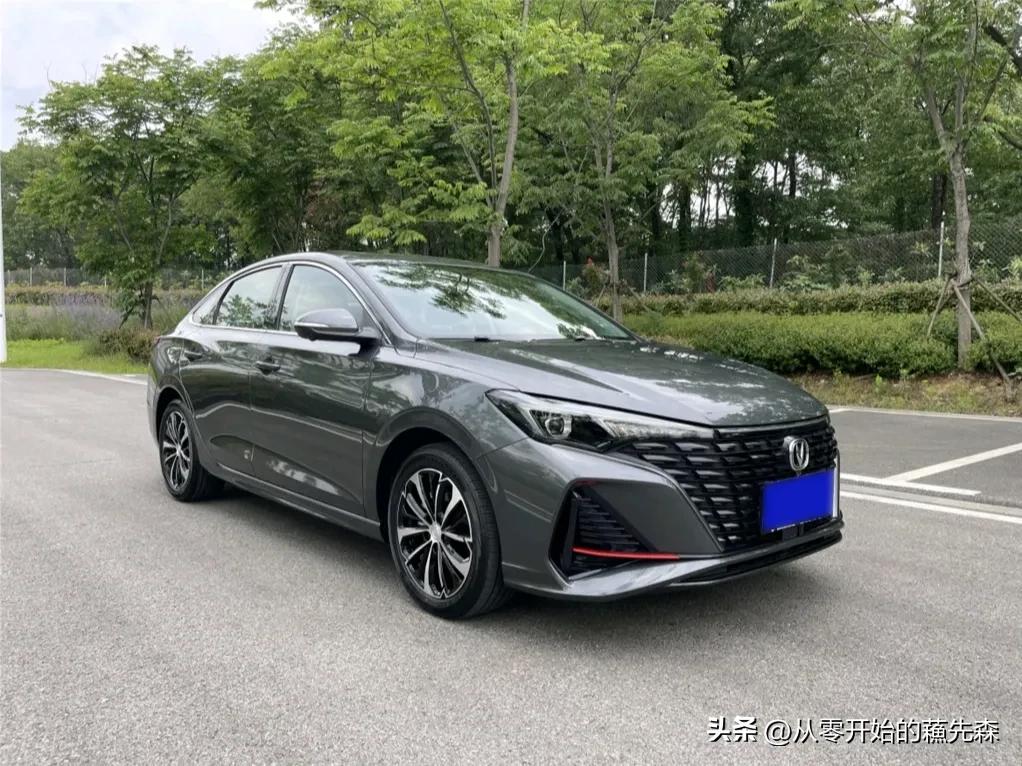 长安逸动uni-t尊贵版,长安逸动对比长安uni-t