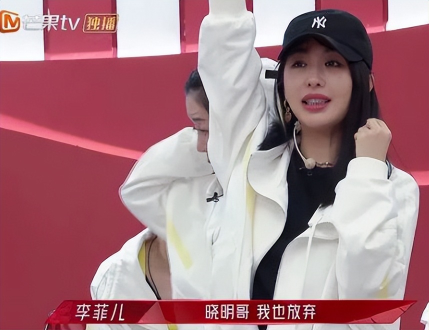 孙悦和黄晓明：八竿子打不着的人，没想到有一段“*养包**”绯闻