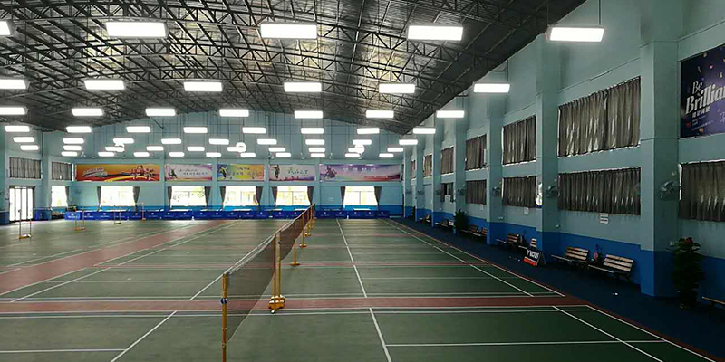 球场led照明灯多少w,学校球场跑道灯