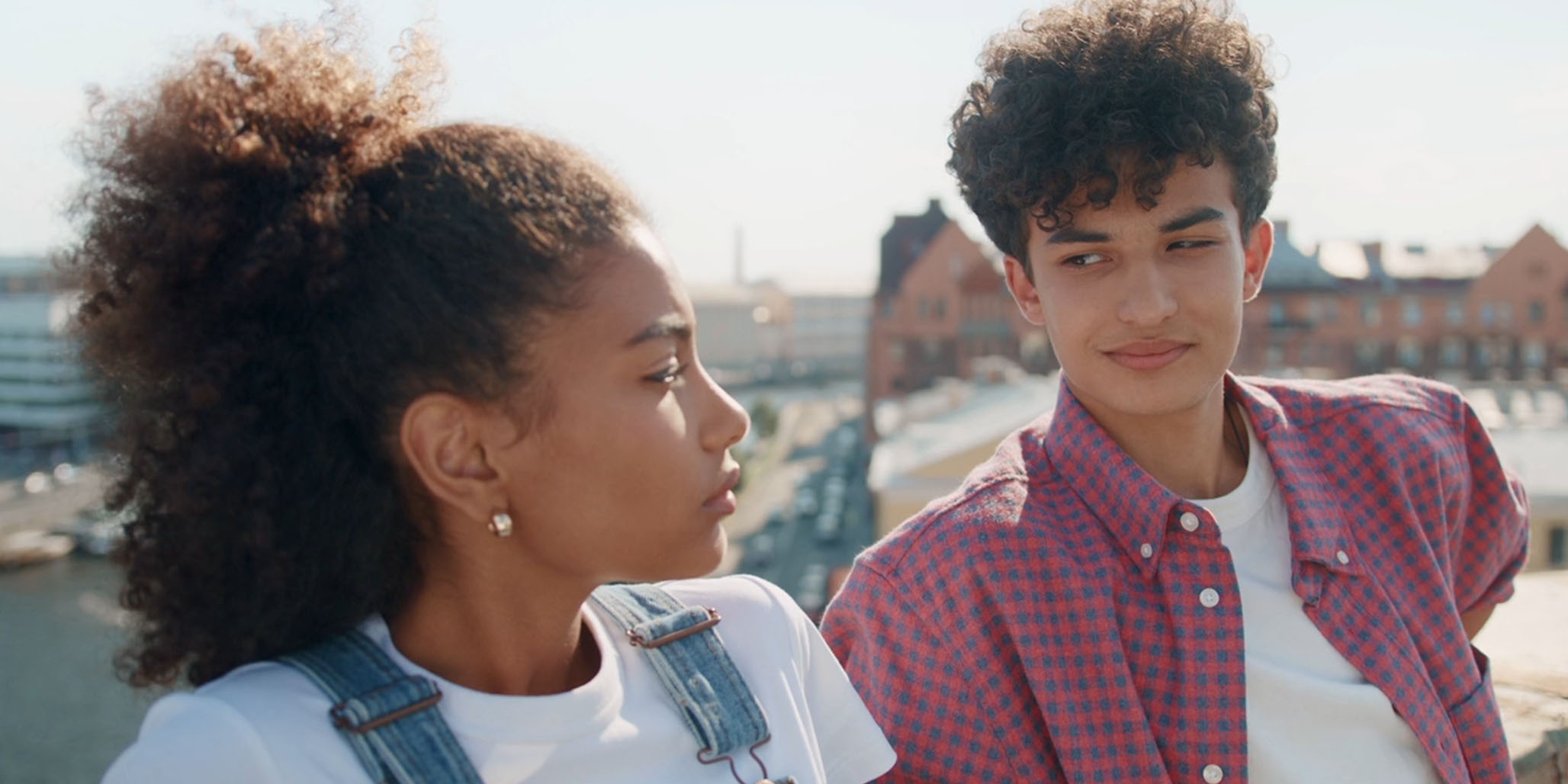 Caura品牌代理机构logo设计via:percept