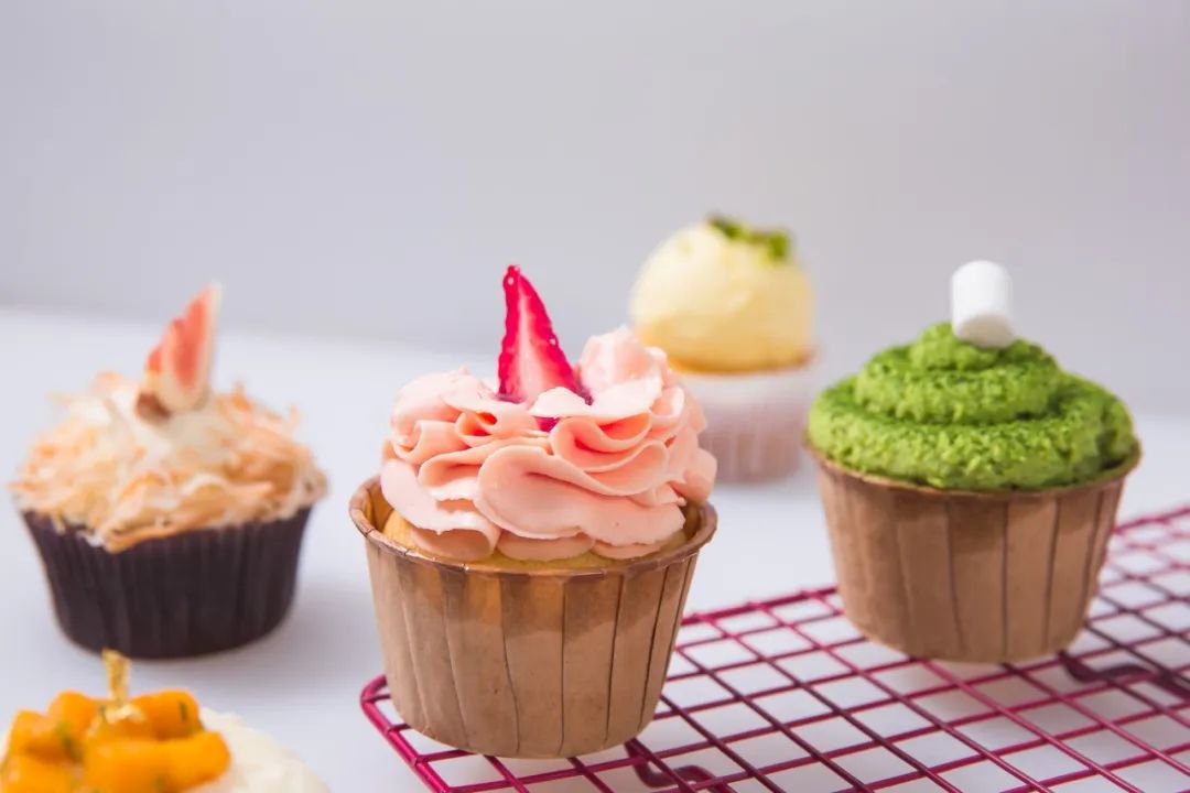 空气炸锅做蛋糕最简单的方法教程,怎样用空气炸锅做蛋糕不用蛋糕粉