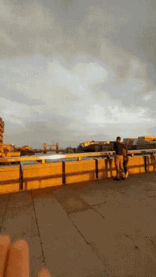 图集|建议乘地铁时不要带油多的肉包