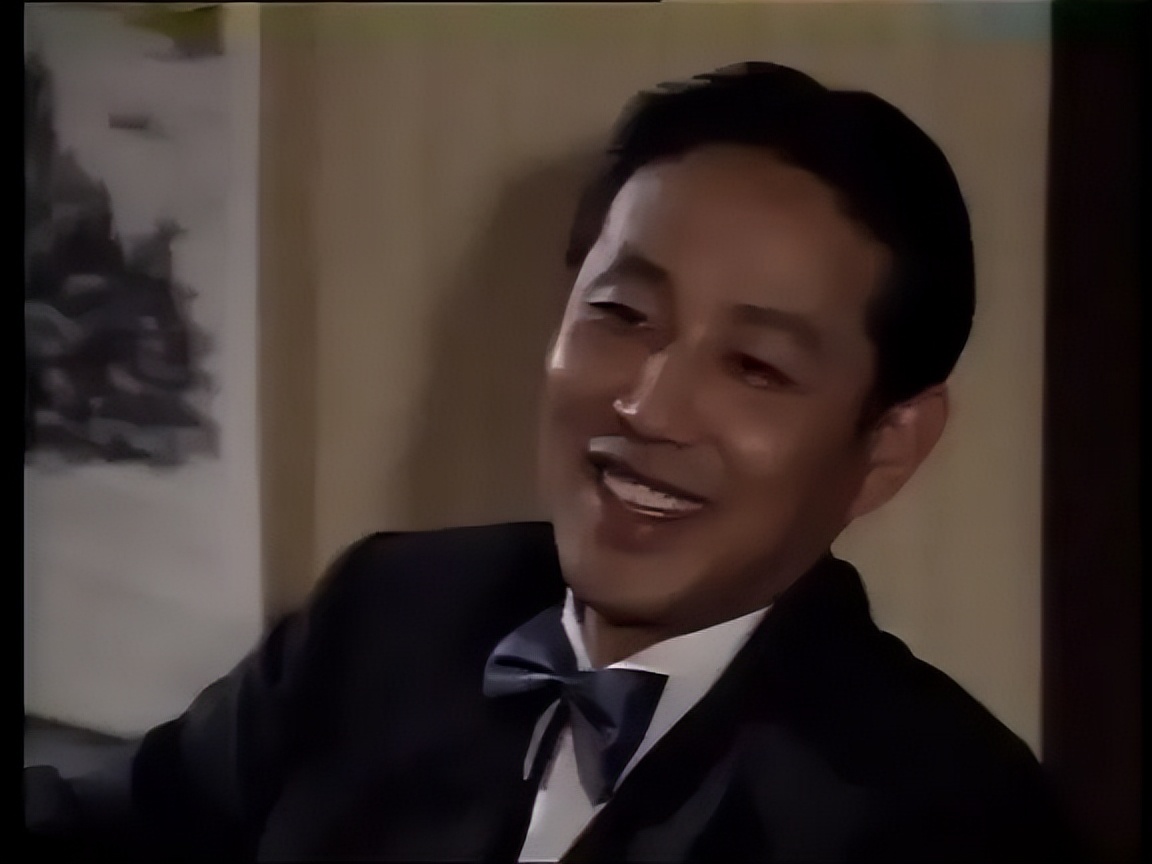 工作10年再看方鸿渐，才明白生活是每个人最大的《围城》