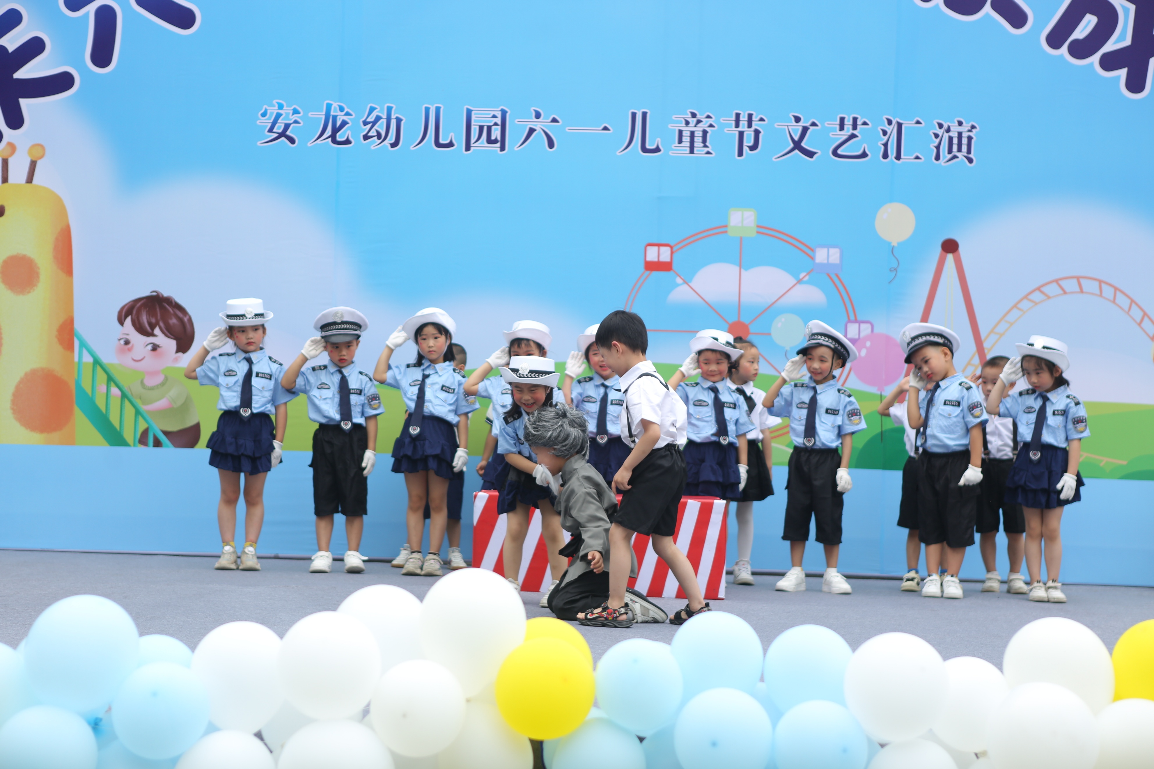 用歌谣赞美童年，用鲜花妆点童心——都江堰市各中小学、幼儿园开展丰富多彩的“六一”庆祝活动