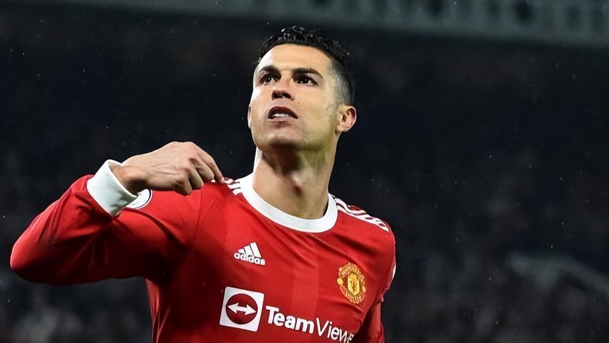 c罗0比9输给巴黎,c罗0比0逆转