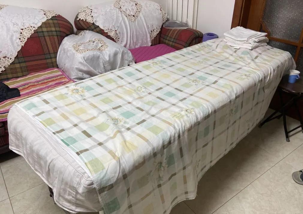 罕见眼病患者的绝望与挣扎,无法治愈的眼疾