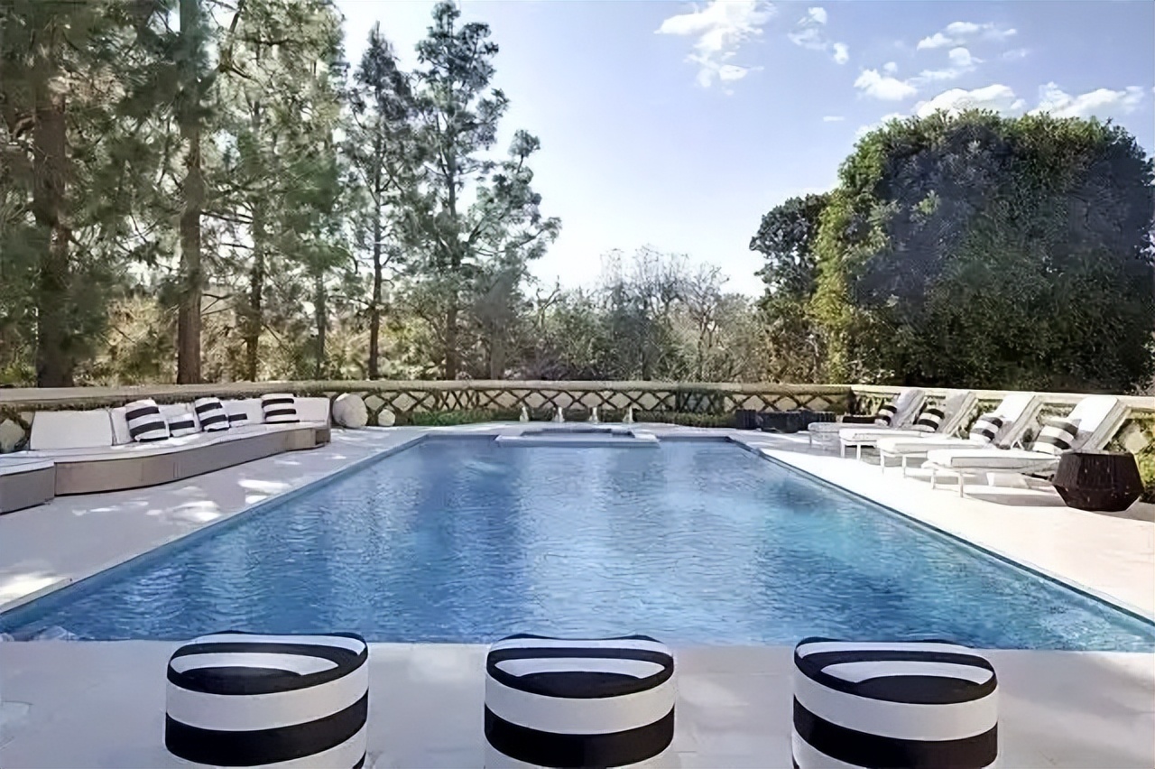 c罗现在的豪华别墅,c罗豪宅豪车纪录片