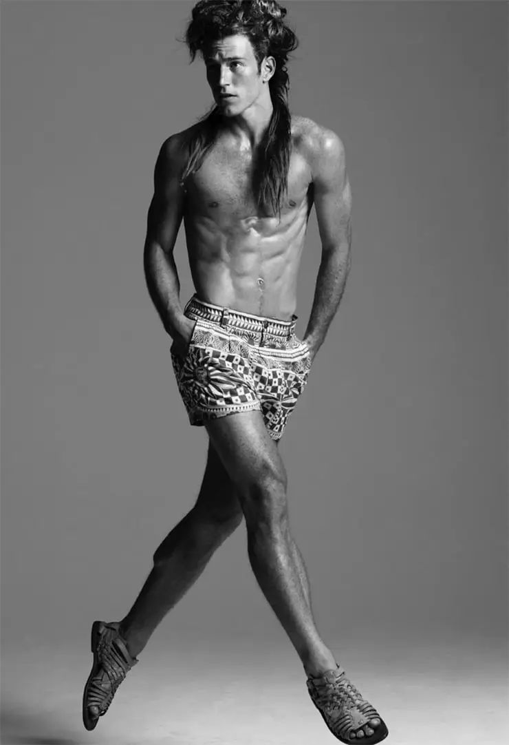 巴西男模特与女友迎接双胞胎，即将走进婚姻殿堂结婚