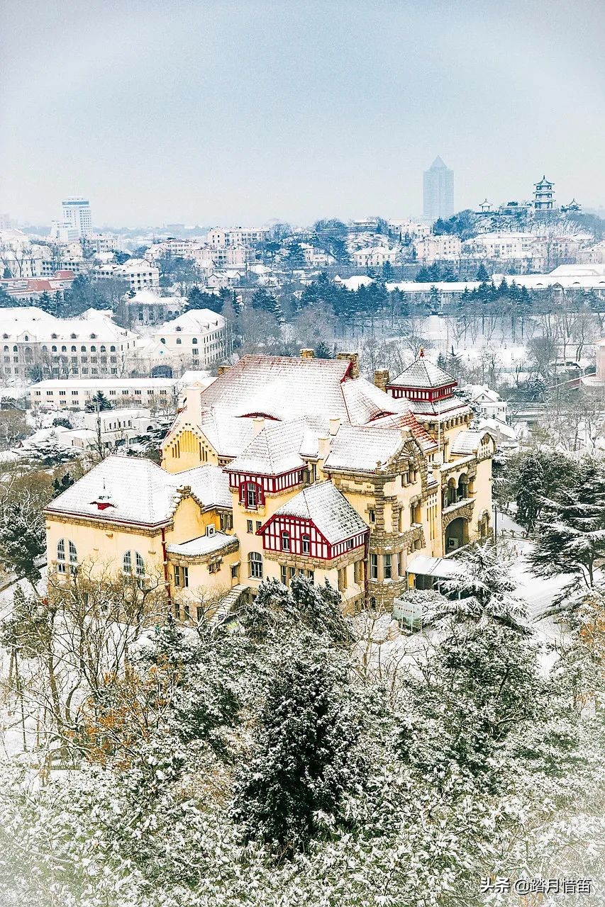 青岛被誉为北方明珠,青岛被称为东方瑞士的原因