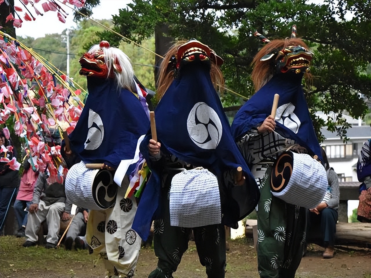 舞狮子表演视频,舞狮表演