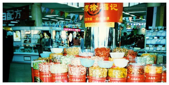 徐福记，在北美杀疯了