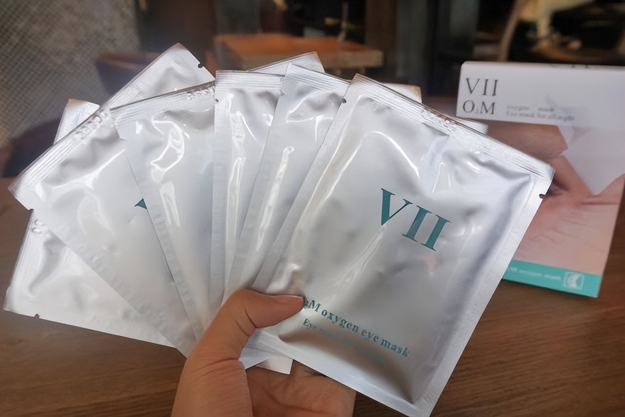 赫莲娜与海蓝之谜哪个修复效果好,海蓝之谜与赫莲娜哪个好用