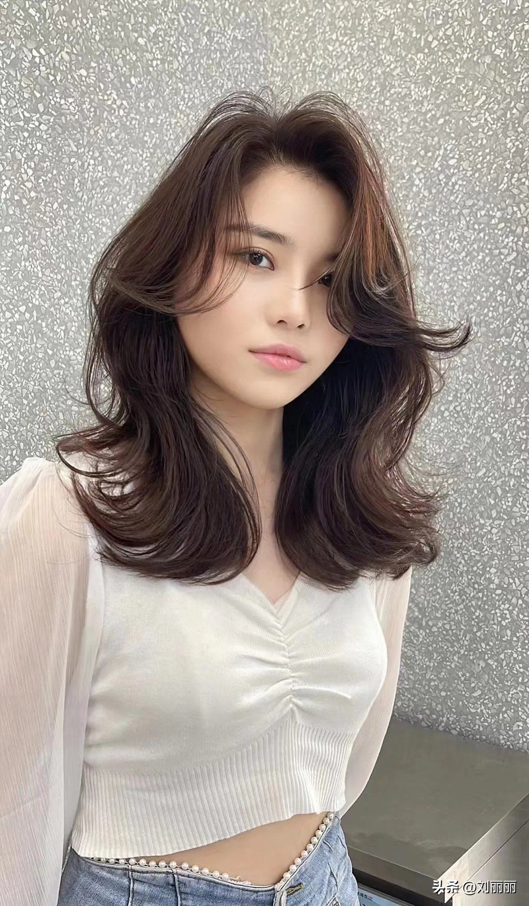 女发这样剪洋气还时尚千万别错过,女发中长发尾怎么剪柔和