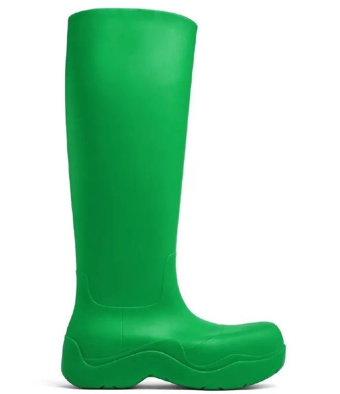 顶流卖丑大翻车！11万的透视裤、露奶衫，25万的飞机包，狗都不买