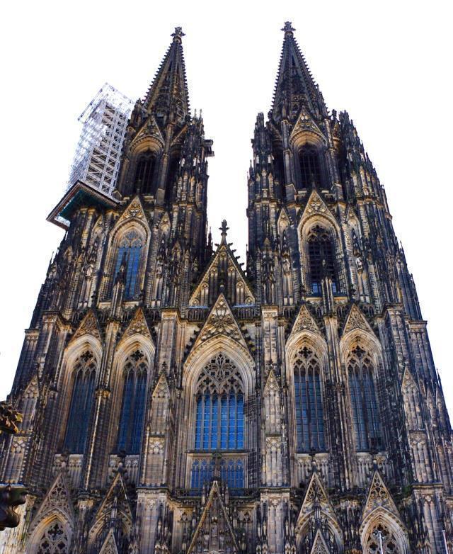 我是尖的，戳破天的那种！——哥特风格