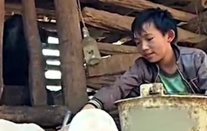 广西孤儿杨六斤现在的状况,广西孤儿杨六斤生活视频