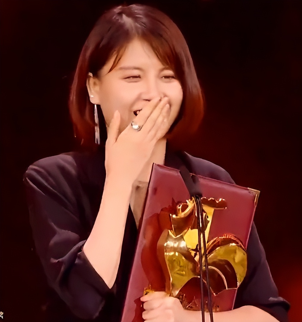 吴京黄渤成龙颁奖晚会,黄渤沈腾忘词完整版