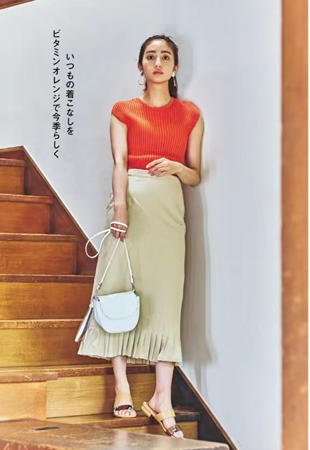 夏季多巴胺色彩搭配,多巴胺穿搭配色指南