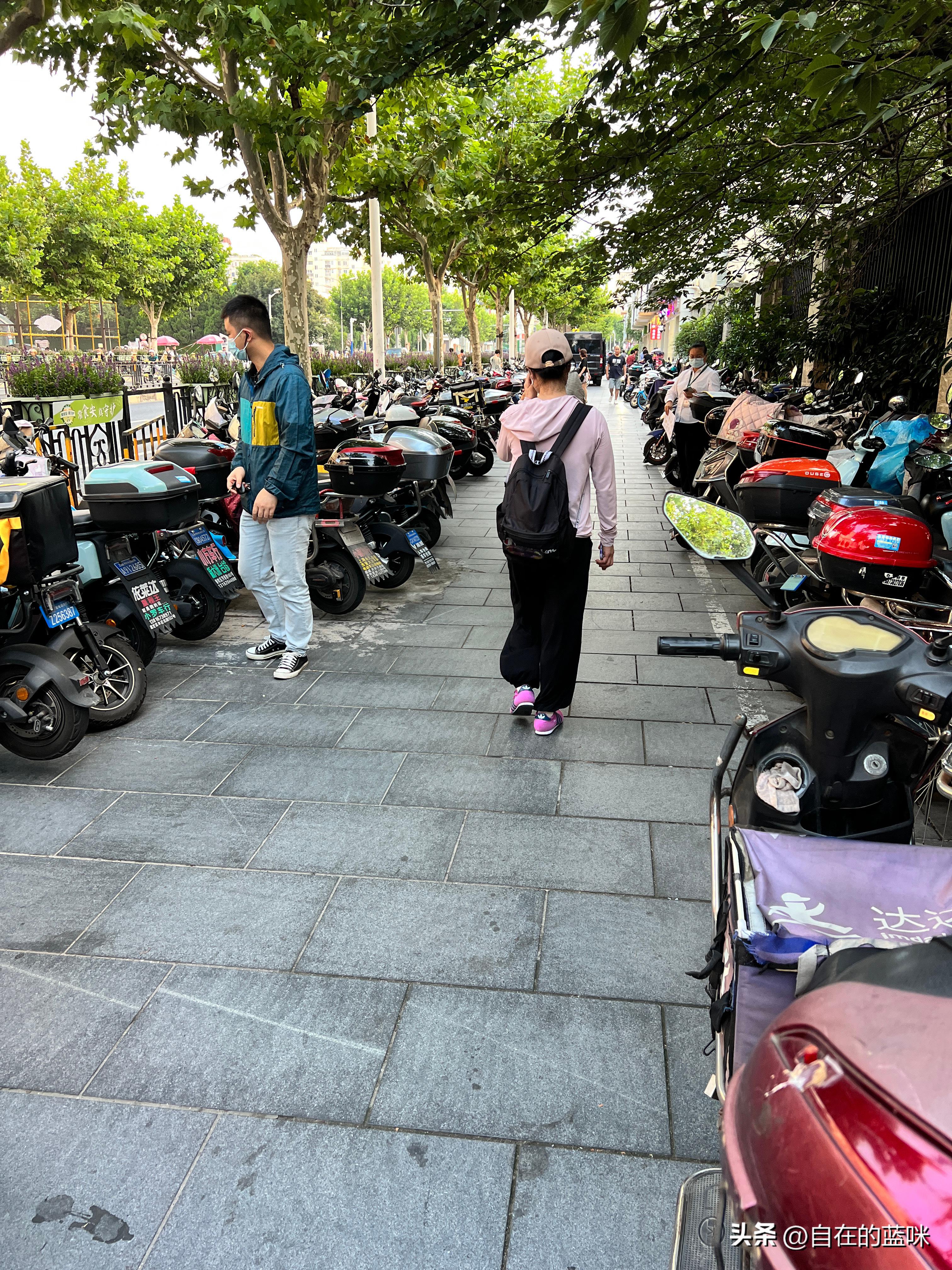 共享电动车乱象的现状,江宁区共享电动自行车乱象