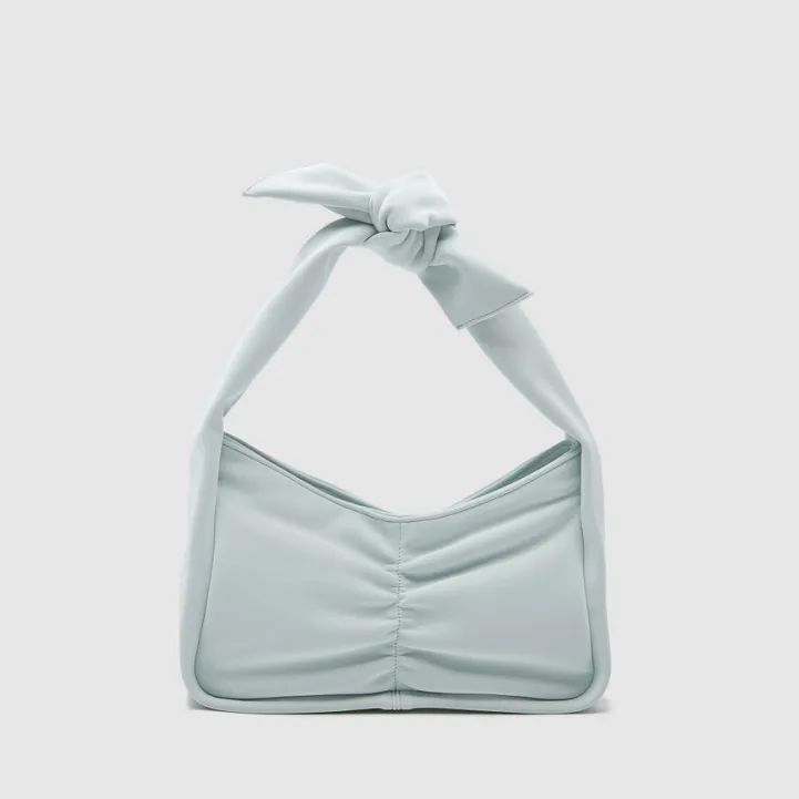 520送女友包推荐2000左右,520送朋友们礼物便宜