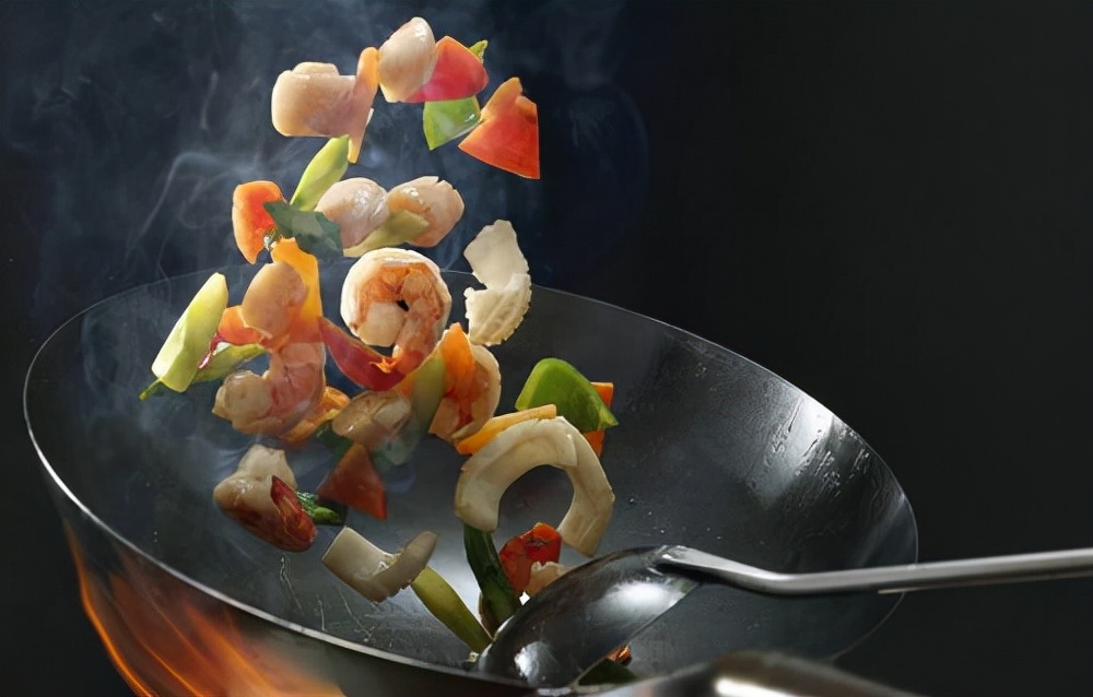 炒菜锅怎么选铁锅不锈钢锅不粘锅,什么锅好用又不粘锅无涂层铁锅