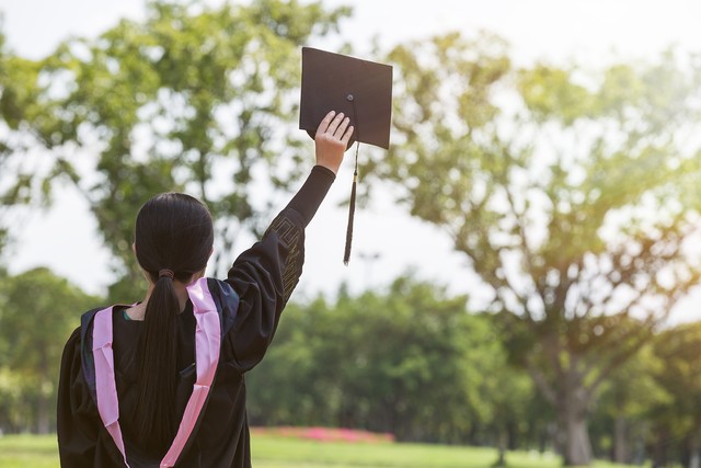 如何在大学之后十年内赚到两百万,如何在10年内赚到1000万