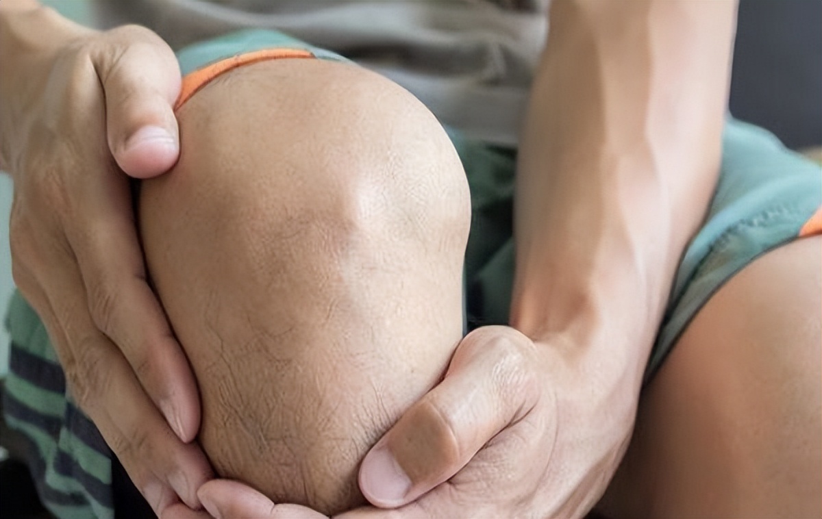 膝关节痛风疼的症状,膝关节痛风什么症状