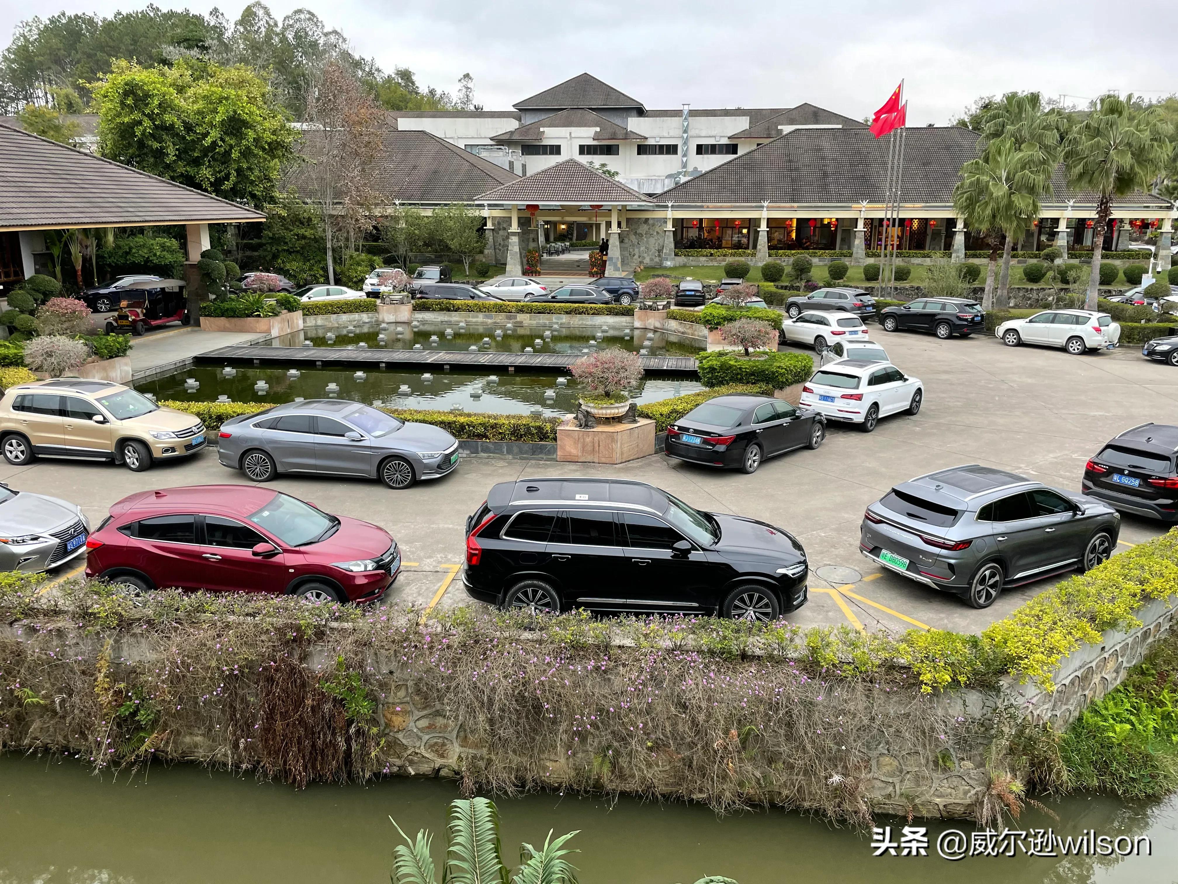 河源市御临门温泉度假村,广东河源出名的硫磺温泉