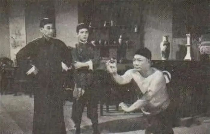 香港影坛8对父子组合：王天林桃李满天下，歌手王杰也是星二代