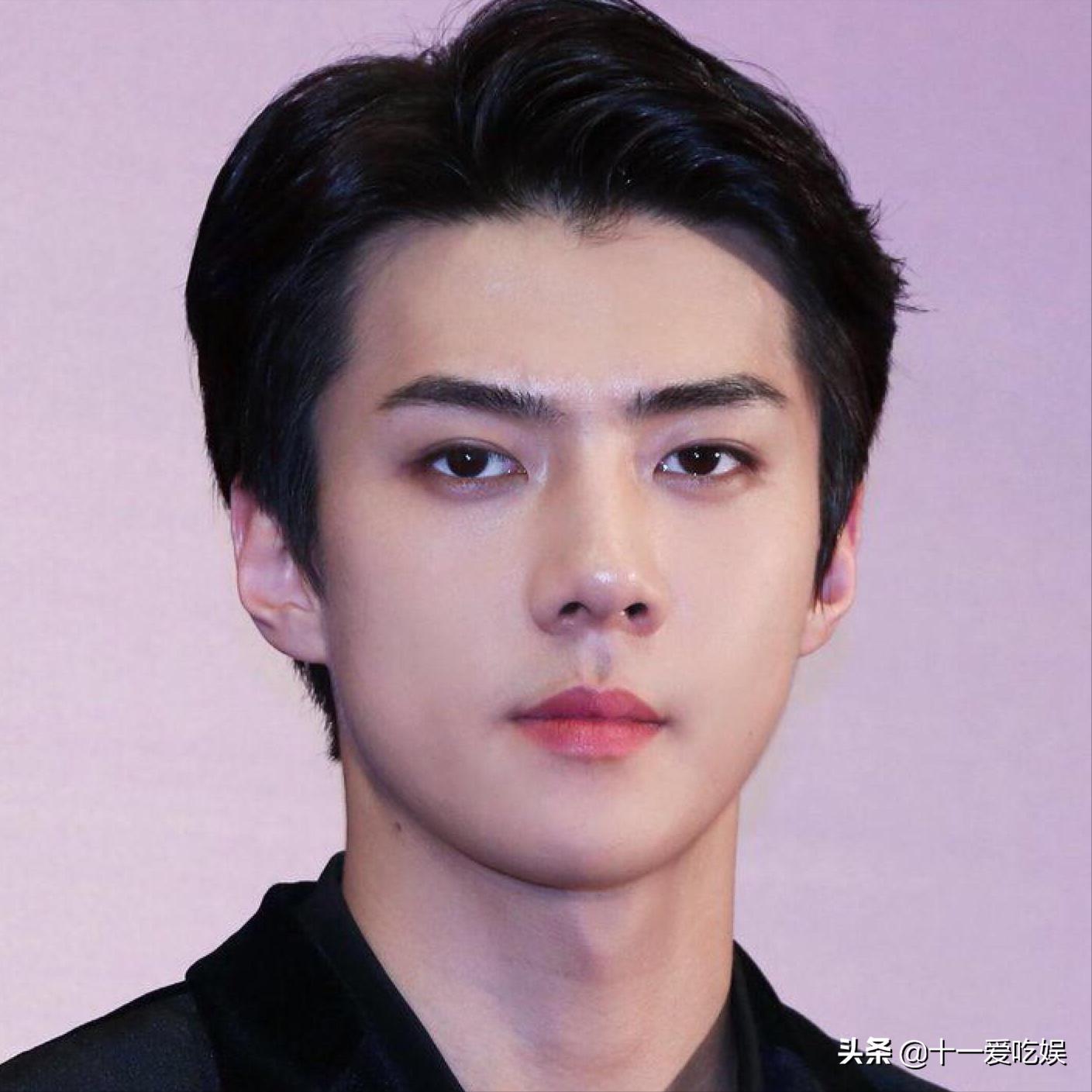 kpop最帅男爱豆,金泰亨2020k-pop最帅面孔