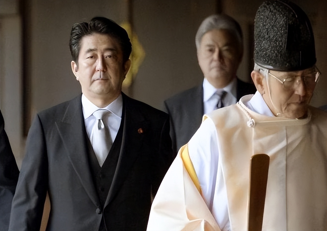 日本奇葩陋习“夜爬”,为了人口繁衍不择手段,上世纪才被废止