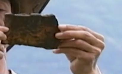 渔民在湖里挖出宝藏,湖底宝藏打捞视频