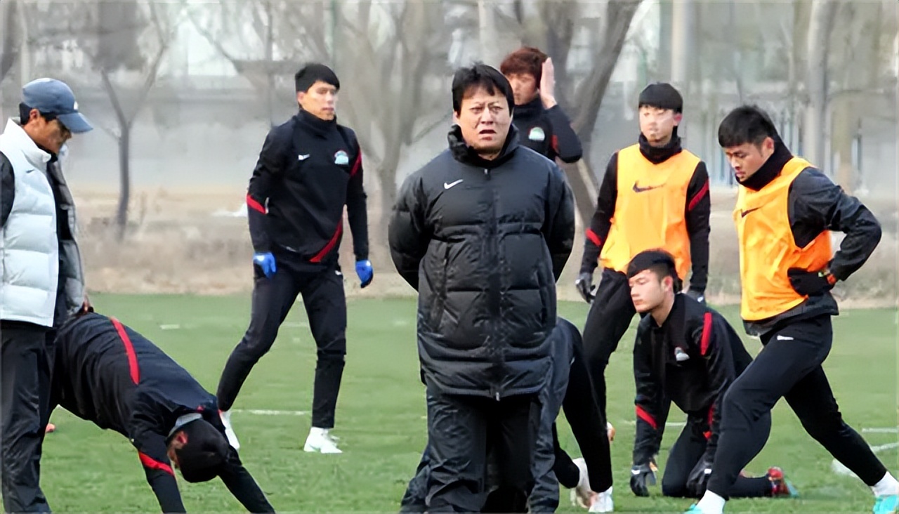 董礼强真是国足克星,中国足球运动员董礼强