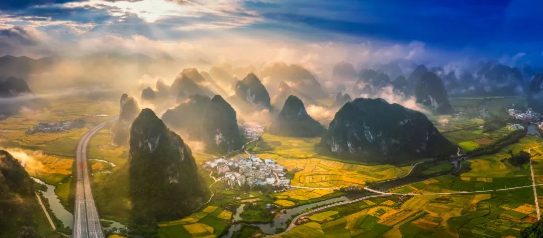 打飞的都要去坐的动车,怎么每站都这么好看