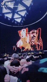 “大摆锤”摇了一年,把猎奇动画摇成了软涩情舞蹈