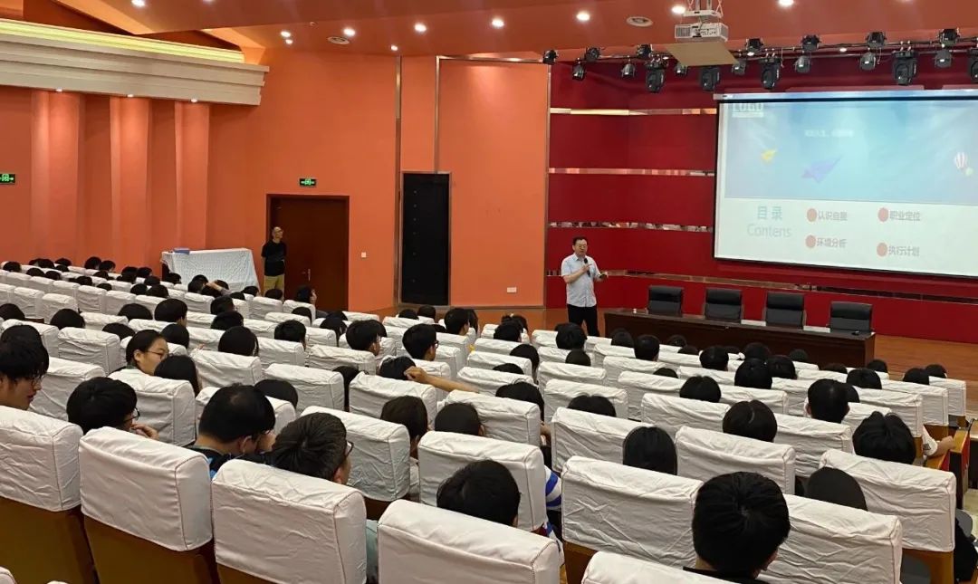 电商培训进校园——海门中专电子商务专业技能培训圆满结束!