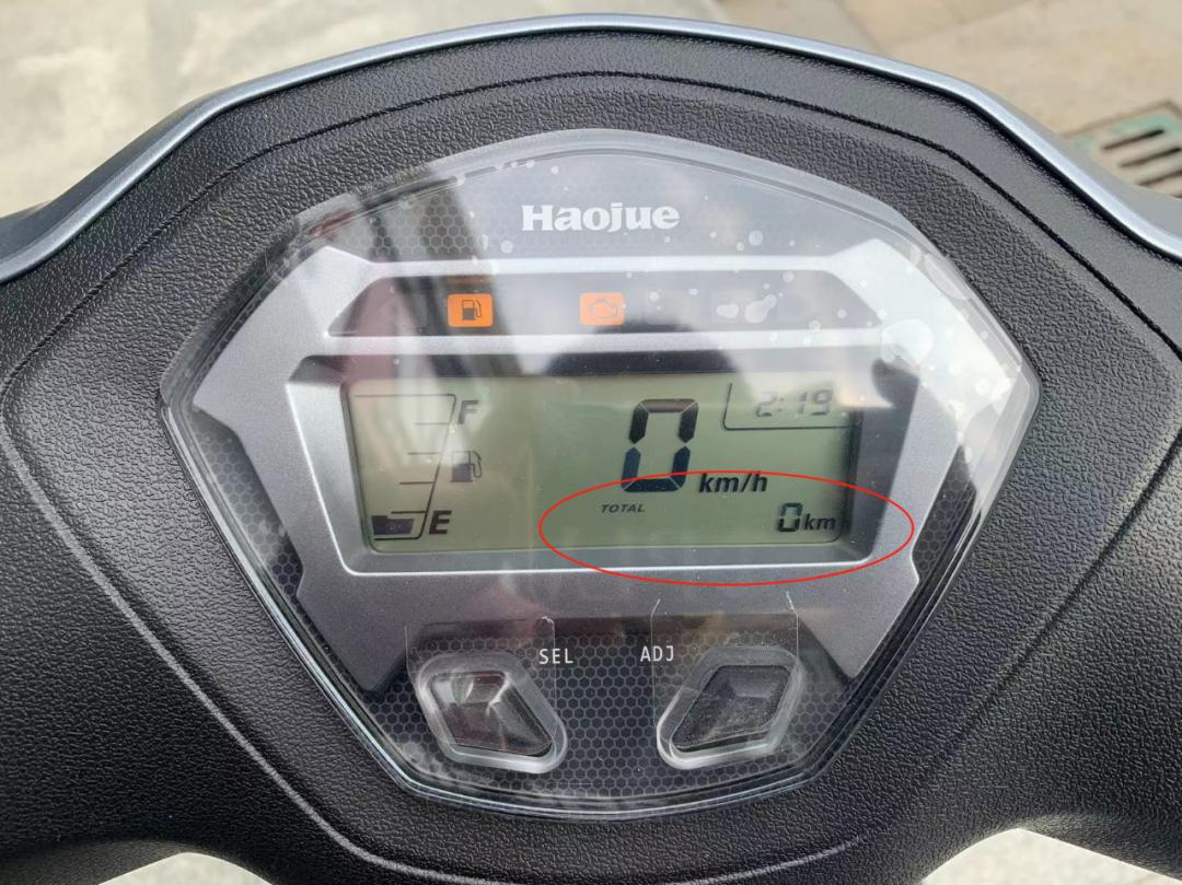 豪爵虎鲨vx125真实测评,豪爵虎鲨vx125和铃木ue125买哪个好