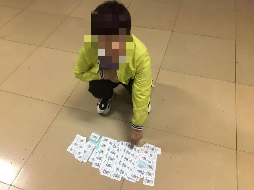 警方抓获17名卖淫者均高颜值,斩断卖淫链条抓获22人