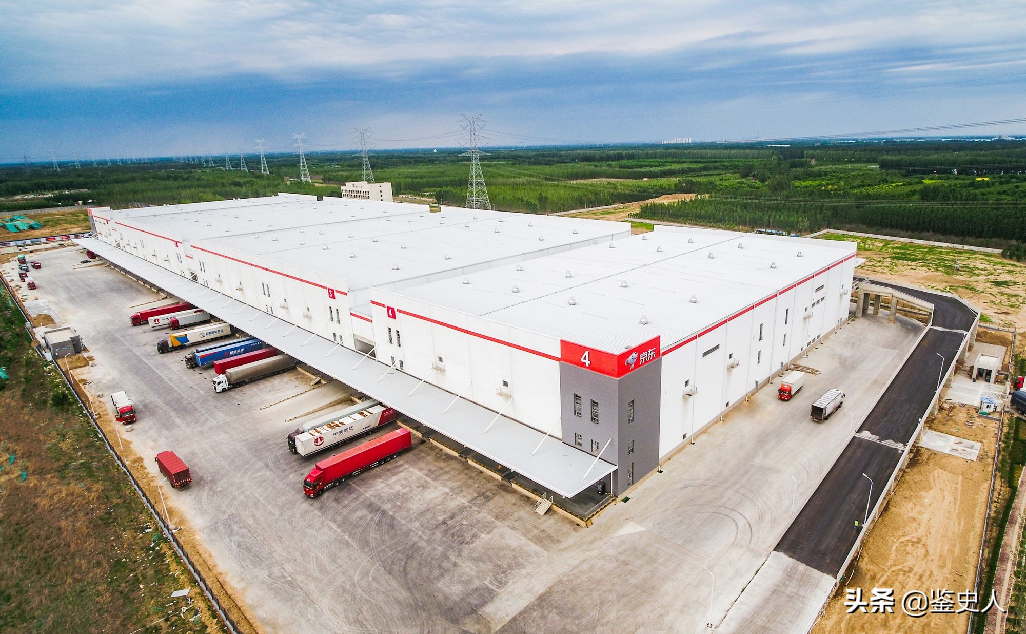 连续两年亏损但是营收大于一个亿,连续亏损5年累计亏损近百亿