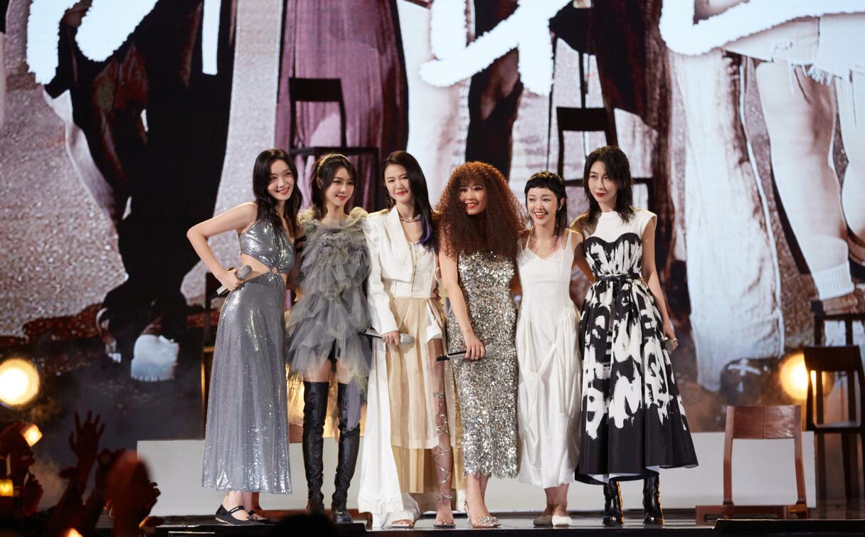 王心凌和twins乘风破浪第几期,王心凌和twins乘风破浪表演