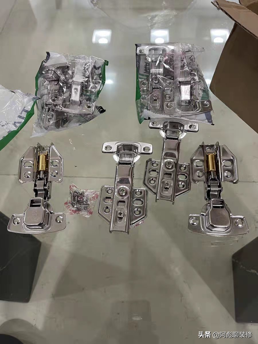 定制衣柜计价方式哪种好,定制衣柜的坑有哪些